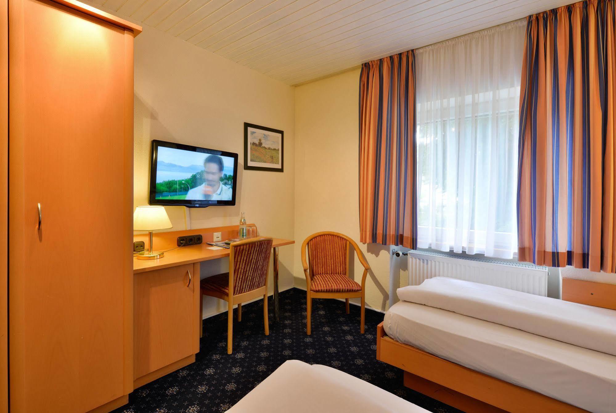 Boutique Hotel Erb Muenchen Parsdorf Vaterstetten Exteriör bild